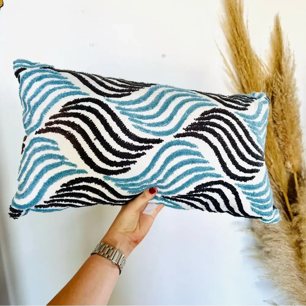 WEST ELM Light Blue Navy Striped Button Back Textured Pillow Case Sham Inserts